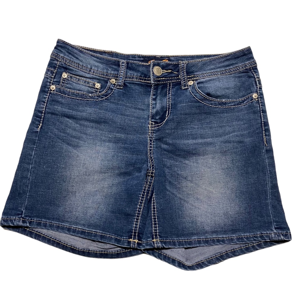 Seven7 Embroidered Pockets Jean Shorts
